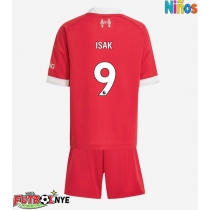 Camiseta Liverpool Alexander Isak #9 Primera Equipación para niños 2025-26 manga corta (+ pantalones cortos)